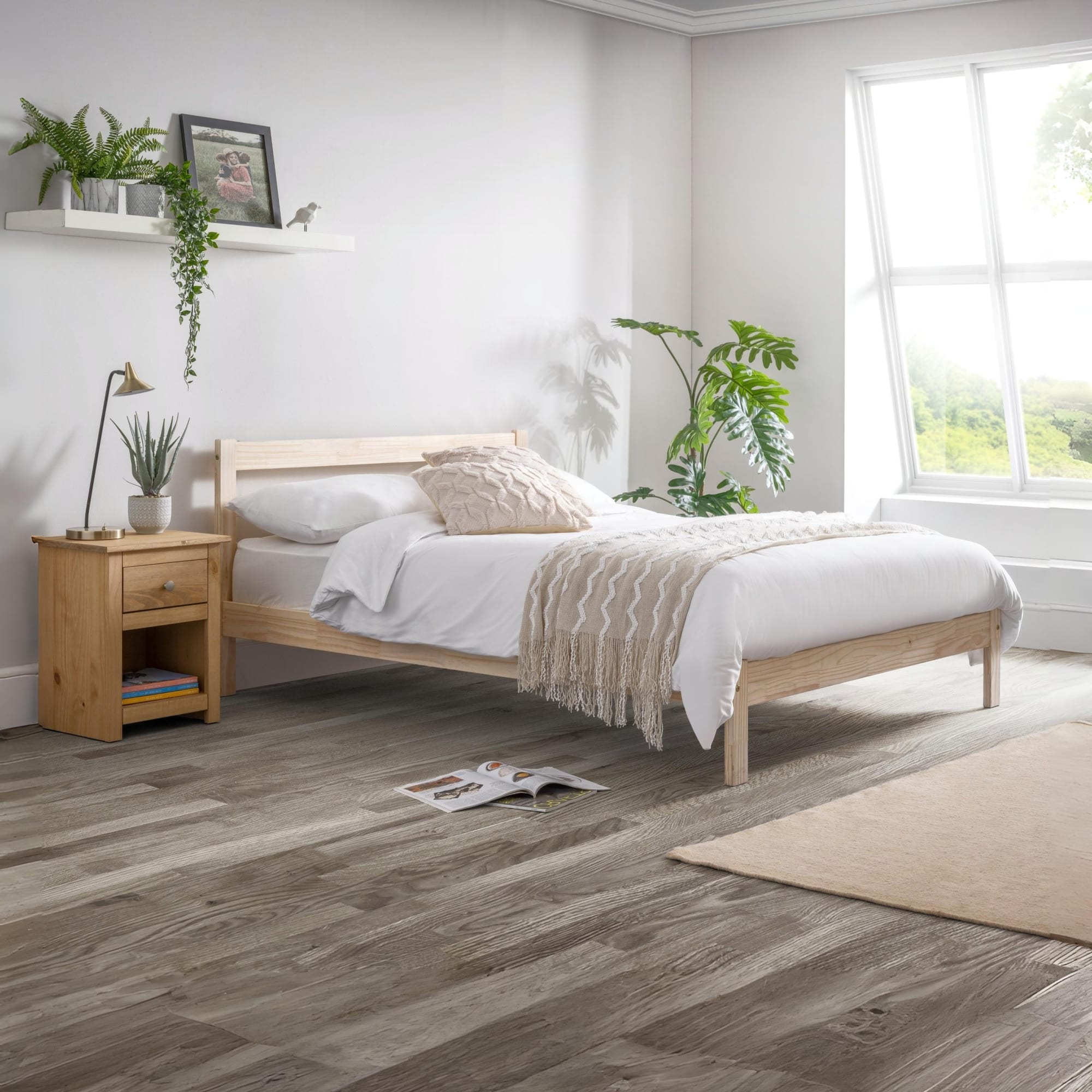 Julian Bowen Sami Double Bed Frame — Pine 135cm